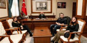 DENİZLİLİ İŞ ADAMI MAHMUT PEHLİVAN’DAN VALİMİZE ZİYARET