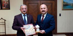ÇEKÜL VAKFI MÜZELER BİRİMİ DANIŞMANI AHMET ERDÖNMEZ VALİMİZİ ZİYARET ETTİ