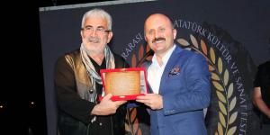 12 – 22 HAZİRAN ULUSLARARASI AMASYA ATATÜRK KÜLTÜR VE SANAT FESTİVALİ, SANATÇI ESAT KABAKLI’NIN İCRA ETTİĞİ MÜZİK ZİYAFETİ İLE SONA ERDİ