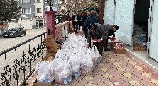 Ziyaret Belediyesi, Ramazan’da İhtiyaç  Sahiplerine Yardım Eli Uzatıyor
