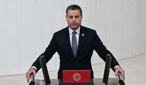 İktidarın Korkusu: Düşünen Gençlik