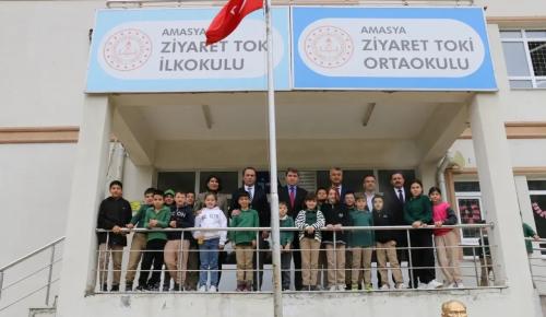 Vali Bakan’dan Sınıflara Sürpriz Ziyaret: