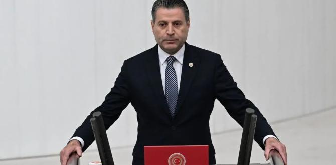 “Eğitimde Liyakat, Sadakatle  Yer Değiştiriyor”