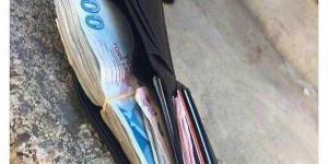 Çocuklar Yerde Bulduğu Cüzdanı Sahibine Teslim Etti