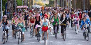 Türk Kadınının Zaferi Bisiklet Turu Projesi ‘BAYRAĞI TESLİM ALDIK ‘