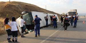 Yolcu Otobüsü Devrildi: 1 Ölü, 12 Yaralı