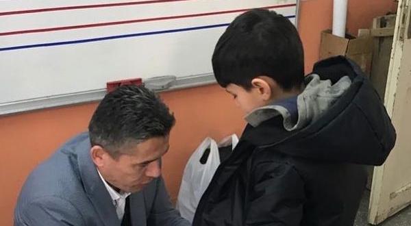 Ülkü Ocakları Amasya İl Başkanlığından Çocuklar Üşümesin kampanyası.