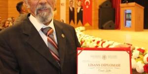 68 YAŞINDA 4’ÜNCÜ ÜNİVERSİTEDEN MEZUN OLDU