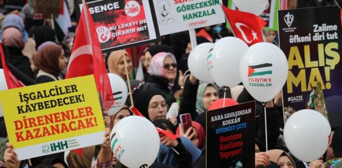 AMASYA’DA FİLİSTİNLİLER İÇİN  YÜRÜYÜŞ