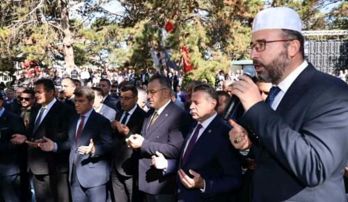SAATCİ ÇİFCİMİZİ HİÇBİR ZAMAN YALNIZ BIRAKMADIK